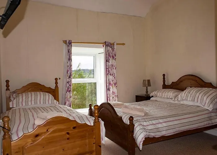 3 Bed In Lismore Oc-ii07013